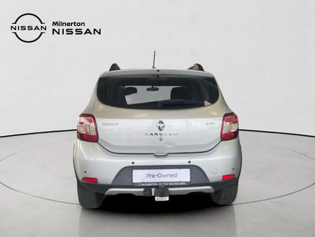 2016-Renault-Sandero-900T-Stepway_4