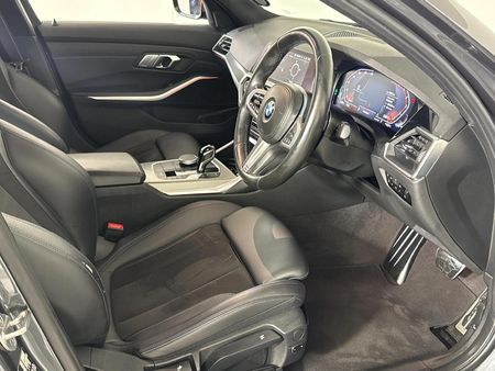 2021-BMW-3-Series-320i-M-Mzansi-Edition-Auto-g20_8