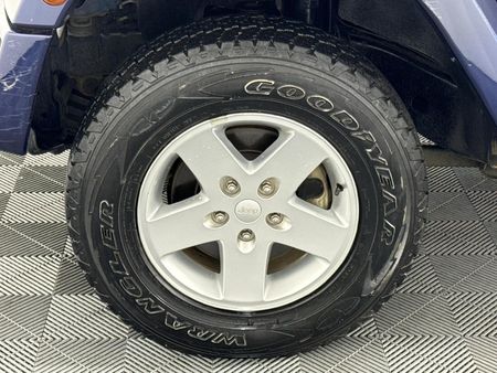 2014-Jeep-Wrangler-36-V6-Sahara-2-dr-Auto_3