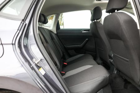 2026-Volkswagen-Polo-10-TSI-Life_9