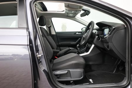 2026-Volkswagen-Polo-10-TSI-Life_11