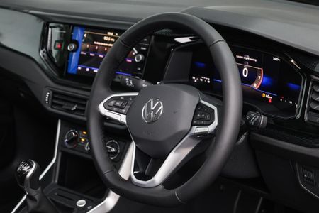 2026-Volkswagen-Polo-10-TSI-Life_6