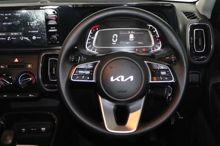 2025-Kia-Sonet-15-LS_9