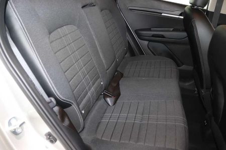 2025-Kia-Sonet-15-LS_11