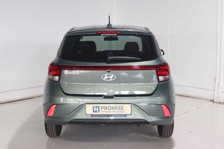 2025-Hyundai-Grand-i10-10-Motion_4