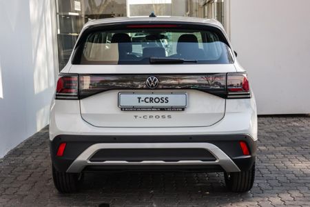 2026-Volkswagen-T-Cross-10-TSI_9