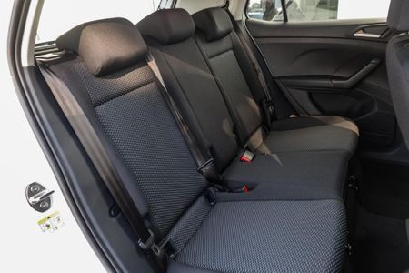 2026-Volkswagen-T-Cross-10-TSI_20