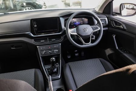 2026-Volkswagen-T-Cross-10-TSI_25