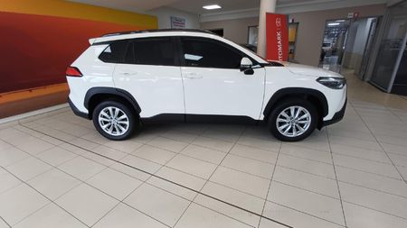 2024-Toyota-Corolla-Cross-18-XS_3