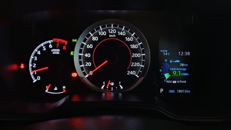 2024-Toyota-Corolla-Cross-18-XS_6