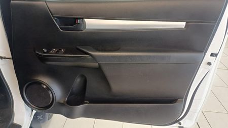 2024-Toyota-Hilux-24-GD-6-Raider-4x4-Auto-Single-Cab_9
