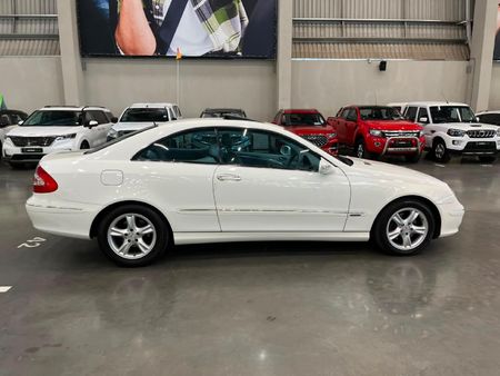 2003-Mercedes-Benz-CLK-320-Coupe-Auto_1