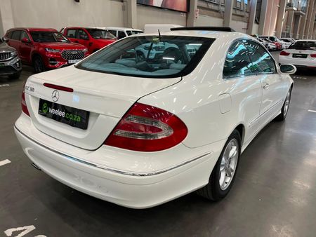2003-Mercedes-Benz-CLK-320-Coupe-Auto_2