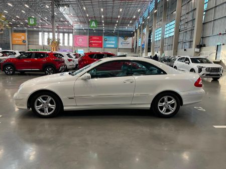 2003-Mercedes-Benz-CLK-320-Coupe-Auto_5