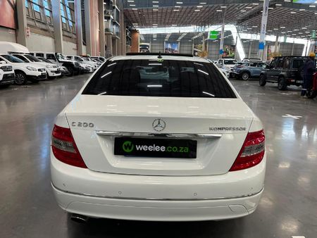 2009-Mercedes-Benz-C-Class-C-200K-Avantgarde-Auto_3