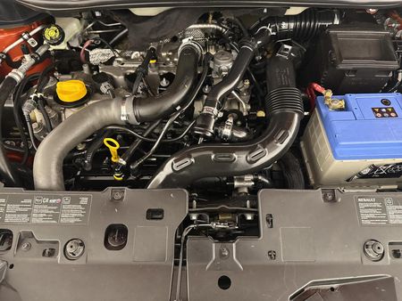 2015-Renault-Captur-12T-Dynamique-5-dr-Auto-88kW_11