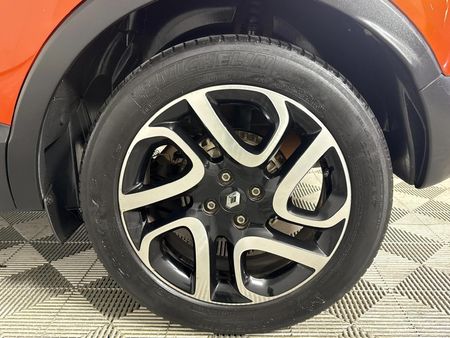 2015-Renault-Captur-12T-Dynamique-5-dr-Auto-88kW_5