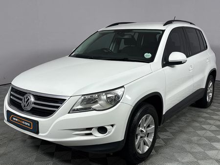 2010-Volkswagen-Tiguan-14-TSI-Track-Field-4Motion_0