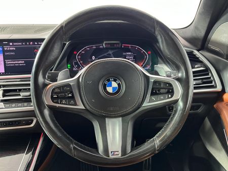 2019-BMW-X7-xDrive30d-Design-Pure-Excellence_11