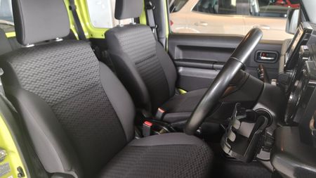 2023-Suzuki-Jimny-15-GLX_13