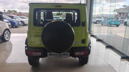 2023-Suzuki-Jimny-15-GLX_5