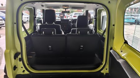 2023-Suzuki-Jimny-15-GLX_7