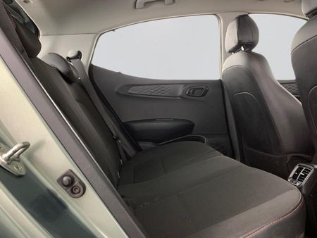 2024-Hyundai-Grand-i10-10-Motion_12