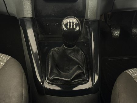 2016-Ford-EcoSport-15-TiVCT-Ambiente_10