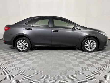 2022-Toyota-Corolla-Quest-18-Prestige_16