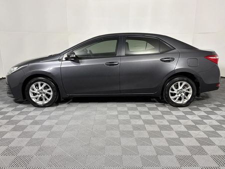 2022-Toyota-Corolla-Quest-18-Prestige_18