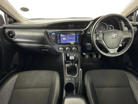 2022-Toyota-Corolla-Quest-18-Prestige_1