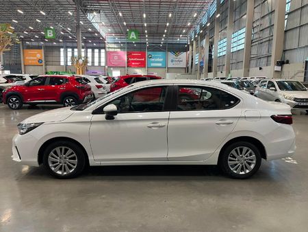 2024-Honda-Ballade-15-Comfort-Auto_5