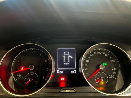2018-Volkswagen-Golf-VII-14-TSI-Comfortline-Auto_10