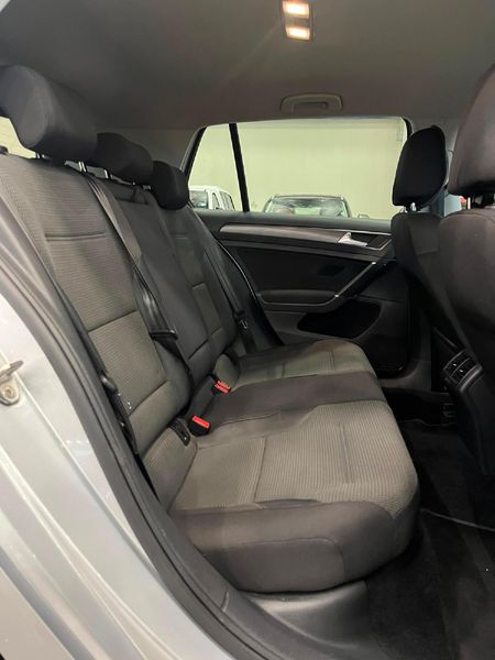 2018-Volkswagen-Golf-VII-14-TSI-Comfortline-Auto_11