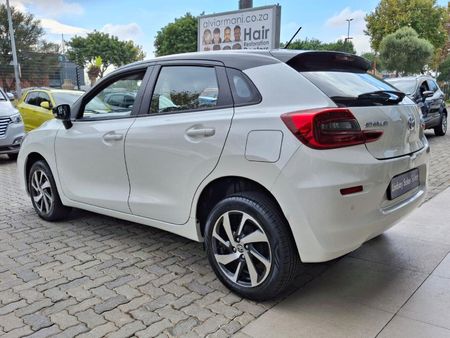 2025-Toyota-Starlet-15-XS-Auto_3