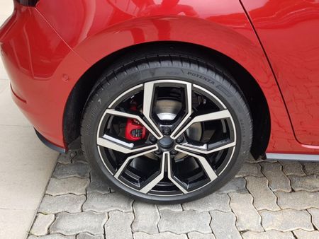 2026-Volkswagen-Polo-20-GTI-Auto-147kW_17