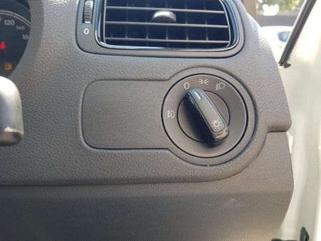 2026-Volkswagen-Polo-Vivo-14-Life_9