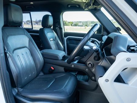 2021-Land-Rover-Defender-110-D240-SE-X-Dynamic-177kW_12