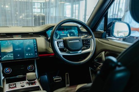 2022-Land-Rover-Range-Rover-30-D-First-Edition_14