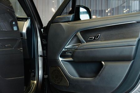 2022-Land-Rover-Range-Rover-30-D-First-Edition_8