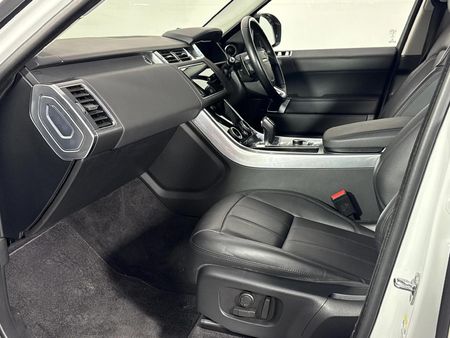 2019-Land-Rover-Range-Rover-Sport-30-D-SE-190kW_8