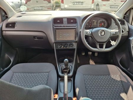2025-Volkswagen-Polo-Vivo-14_12