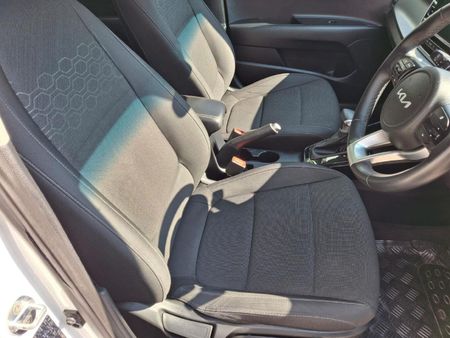 2022-Kia-Rio-14-LX-5-dr-Auto_12