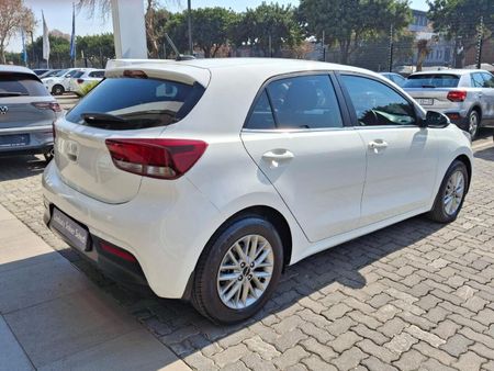 2022-Kia-Rio-14-LX-5-dr-Auto_5