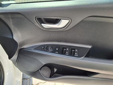 2022-Kia-Rio-14-LX-5-dr-Auto_8