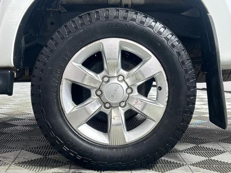 2016-Isuzu-KB-300-D-Teq-LX-Double-Cab_6