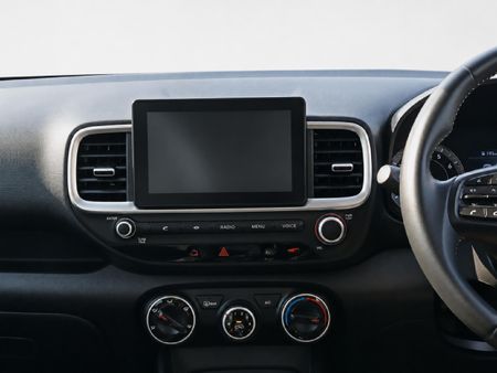 2022-Hyundai-Venue-10-TGDI-Fluid_19