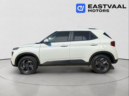 2022-Hyundai-Venue-10-TGDI-Fluid_3