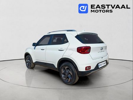 2022-Hyundai-Venue-10-TGDI-Fluid_4