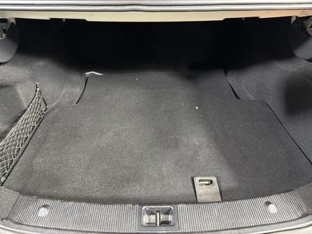 2009-Mercedes-Benz-C-Class-C-220-CDi-Avantgarde-Auto_13